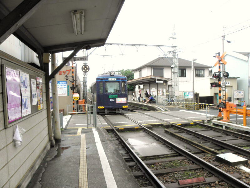 東天下茶屋を出て行く住吉公園行き