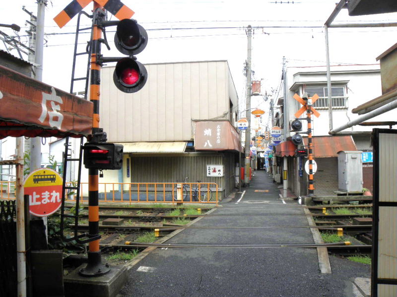 北天下茶屋の踏み切り