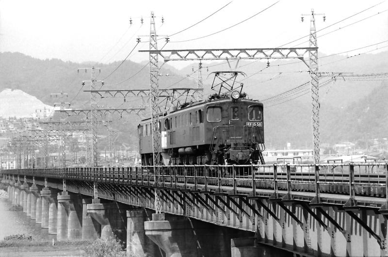 ＥＦ１５とＥＤ６０の重連回送