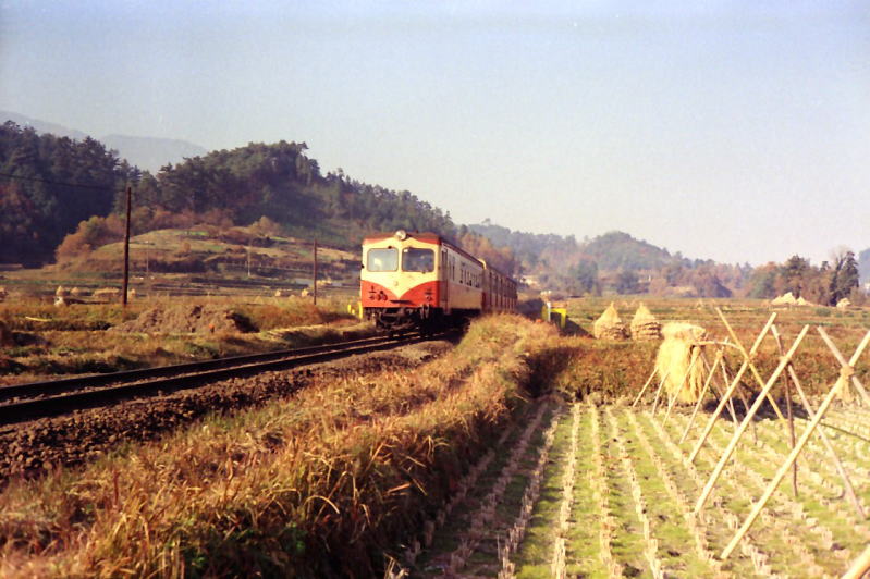 北宇智　キハユニ16とキハ35の和歌山市行き