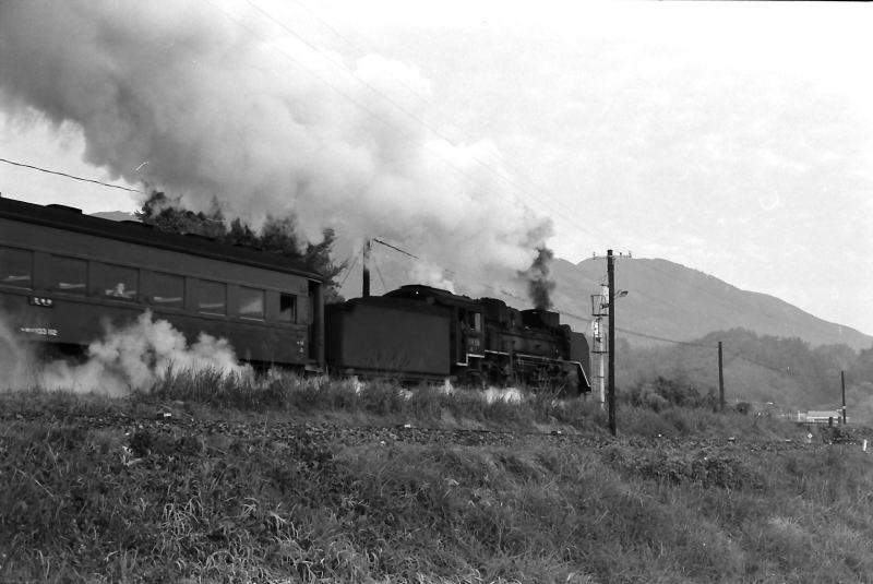和歌山線北宇智　Ｃ５８-２２２が牽く王寺行き522列車