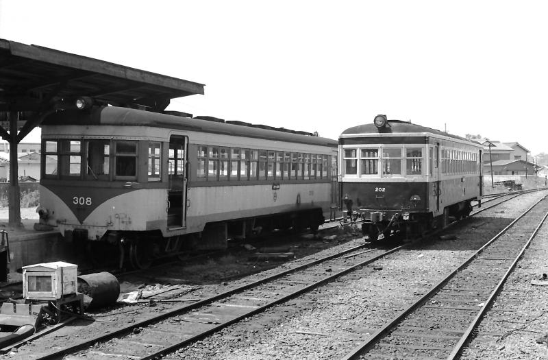 御坊臨港鉄道（現・紀州鉄道）　紀伊御坊駅　キハ04系気動車