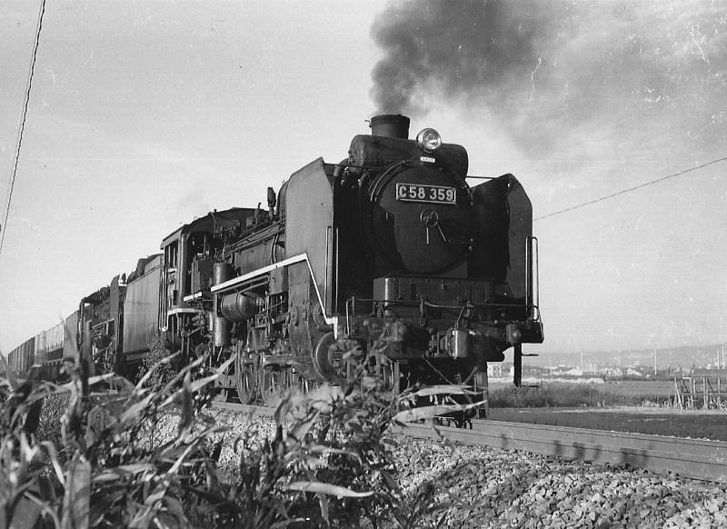 昭和４３年９月　Ｃ５８３５９とＤ５２１４２の重連の貨物