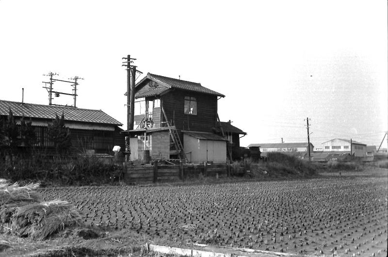 現在のＪＲ俊徳道駅近くにあった蛇草信号場