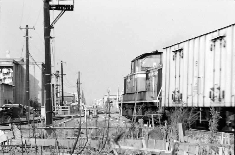 竜華からの線路と加美方向からの線路が合流するところ。