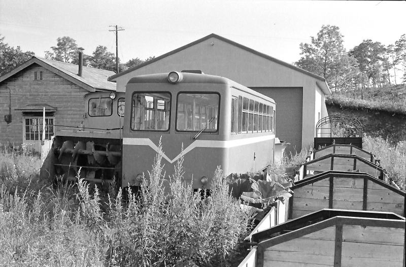 まだ新しかったレールバス