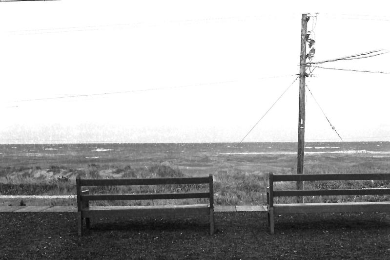 海に面したホーム　函館本線長万部と石倉の間