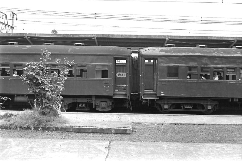 ＴＲ-４７を履いたスハ３２