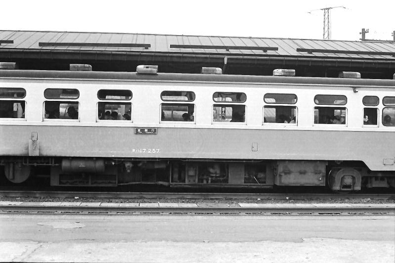 北海道で使われていたキハ１７　長万部にて