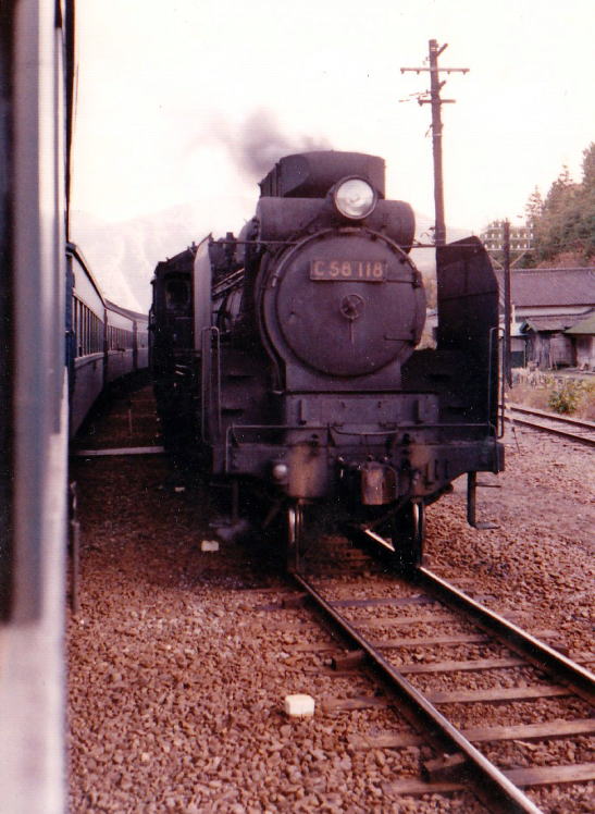 Ｃ５８１１８が牽く貨物。紀勢本線紀伊日置