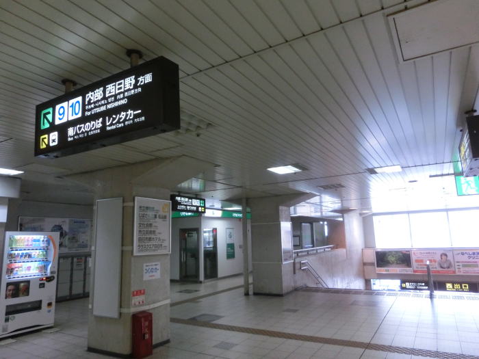 近鉄四日市駅、内部線への案内