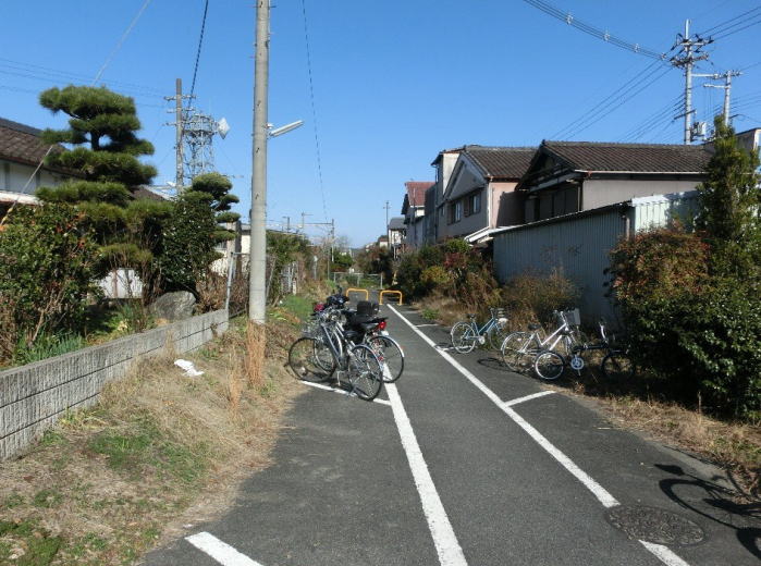 廃線跡を活用した駐輪場