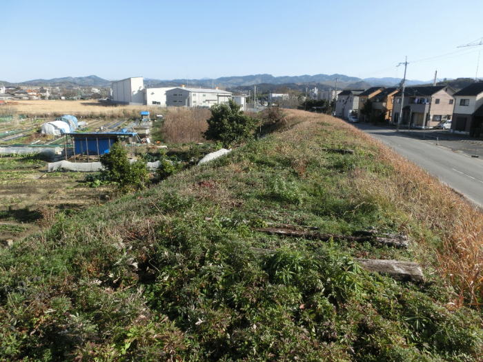 川端貨物駅方向を見る。