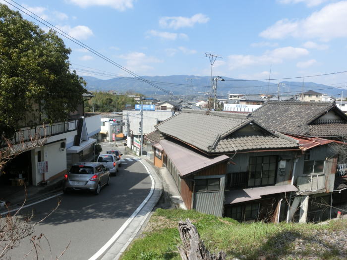 駅前から九度山の市街を見降ろす