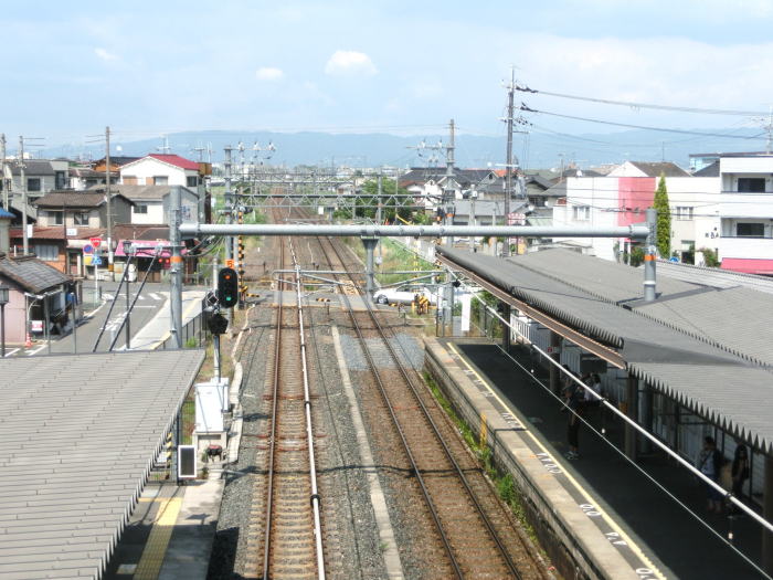 ＪＲ法隆寺駅から奈良方向を見る