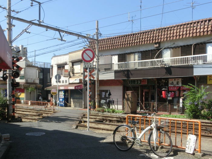 模型にしたくなるような雰囲気のある安立町駅前