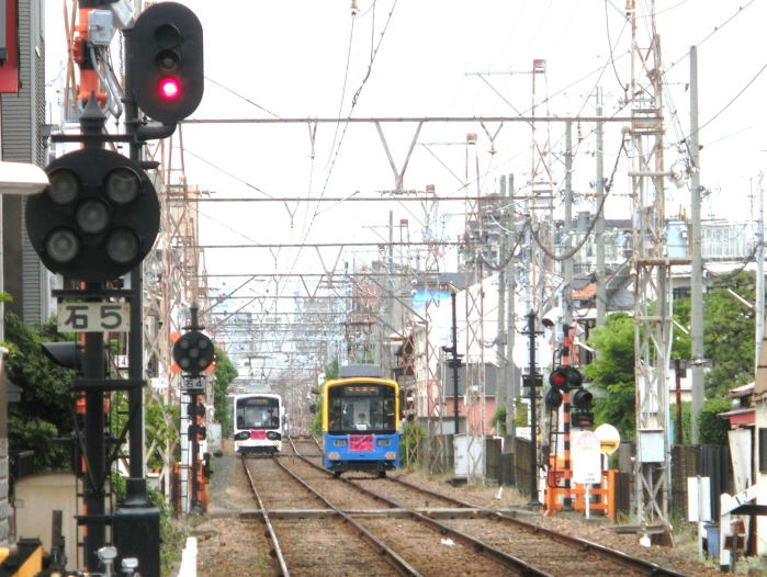 　船尾駅から住吉方向