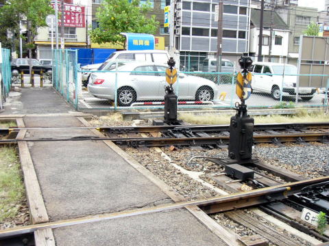 恵美須町の小さな踏み切り