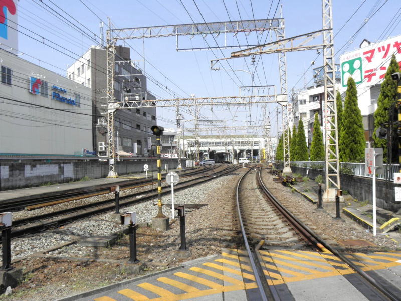 河内山本から分岐する信貴線。