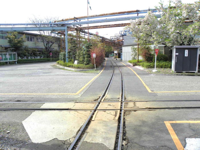 反対方向からの平面交差