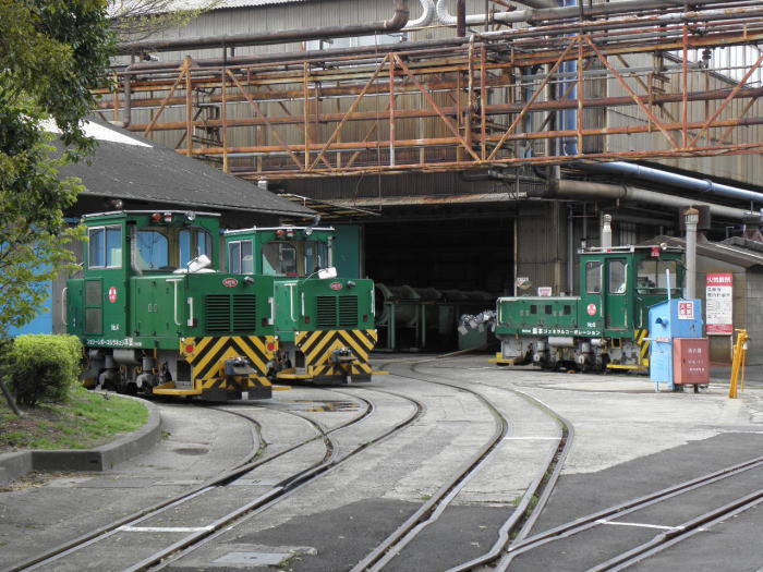 緑のディーゼル機関車