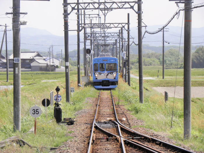 すれ違いの伊賀上野行き