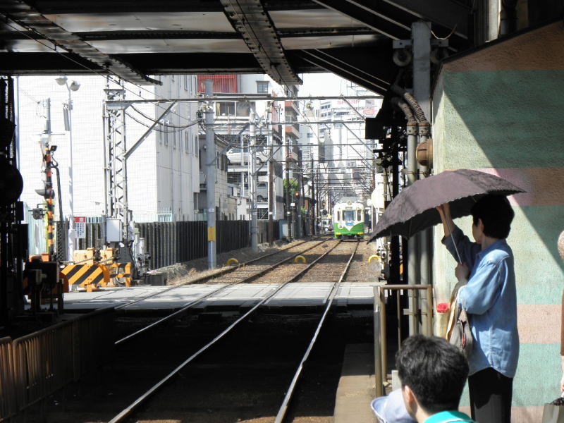 南霞町にて。恵美須町を出てきた我孫子道行き。