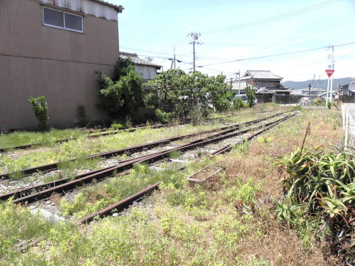 しっかり線路が残っている日高川駅跡