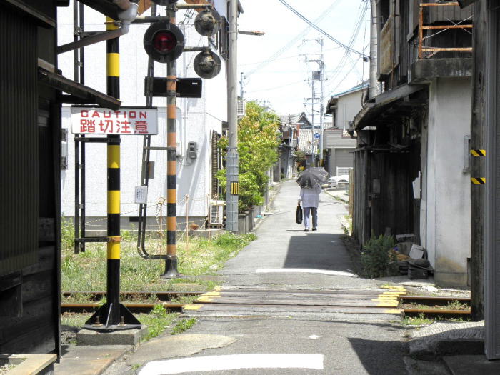 御坊市内の小さな踏切