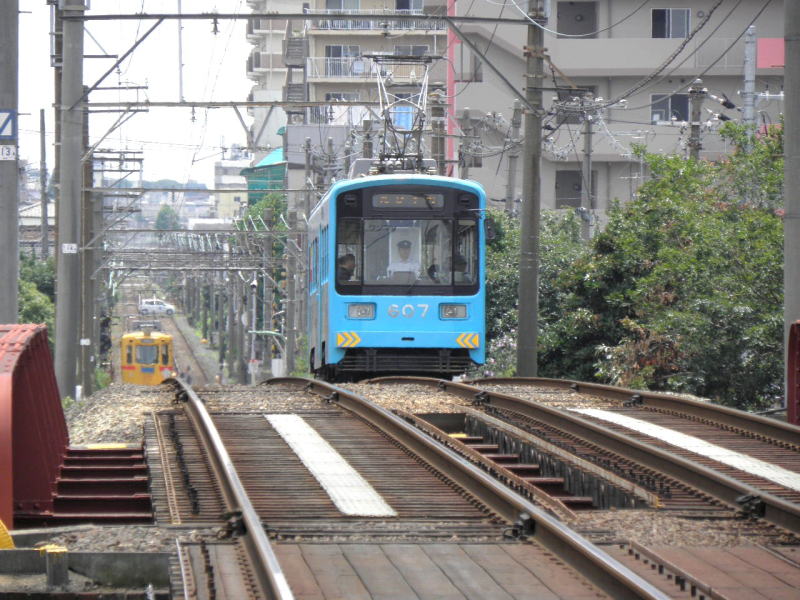 旧南海電鉄天下茶屋線を跨いでいた今池駅のガード