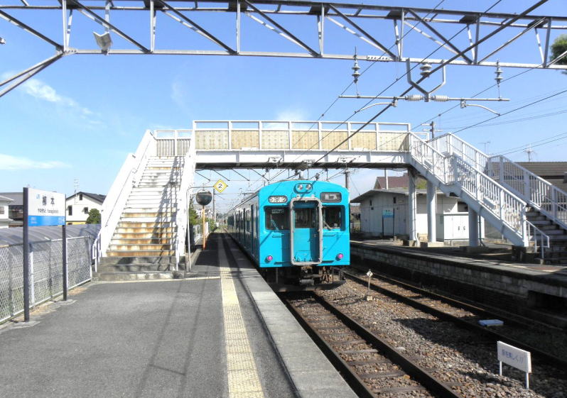 桜井線柳本駅に着いた105系奈良行き