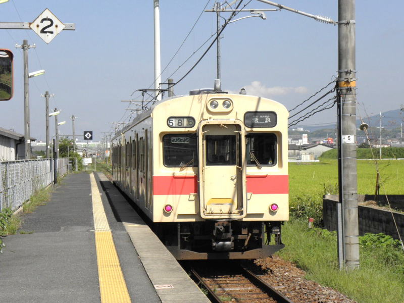 オリジナル塗装の105系の奈良行き