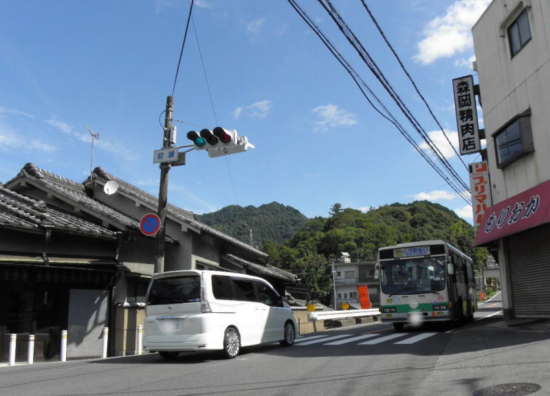 谷間にある初瀬街道