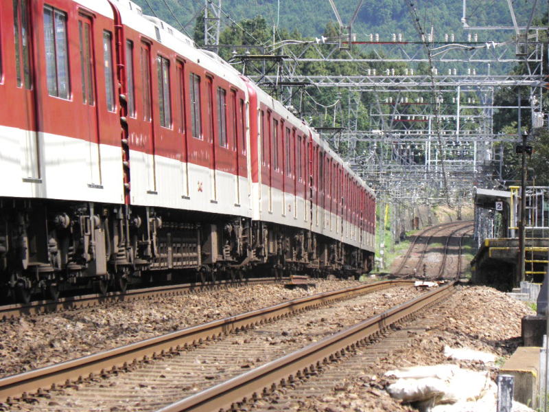 ６両編成の普通電車