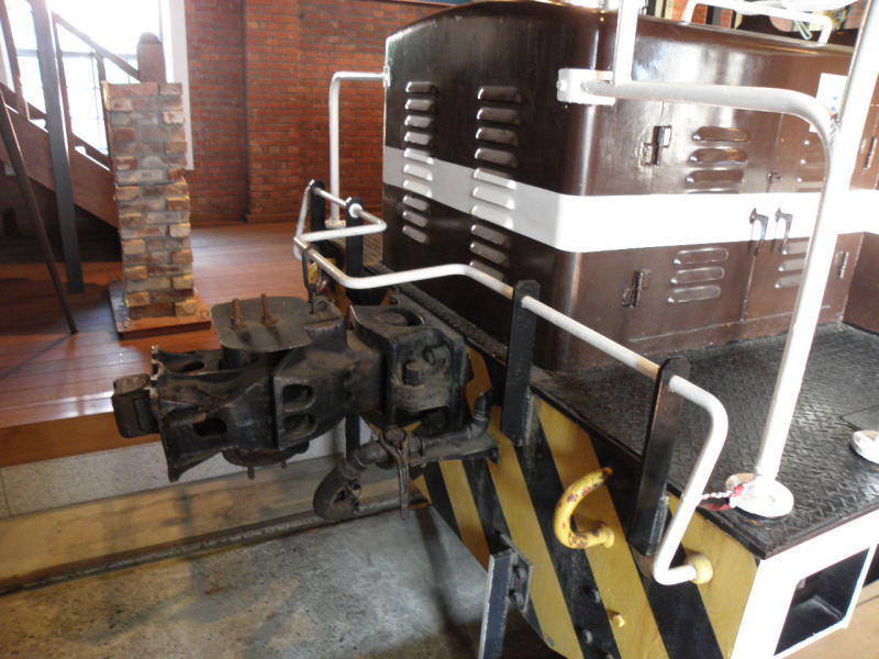 DB10の後ろ側の連結器