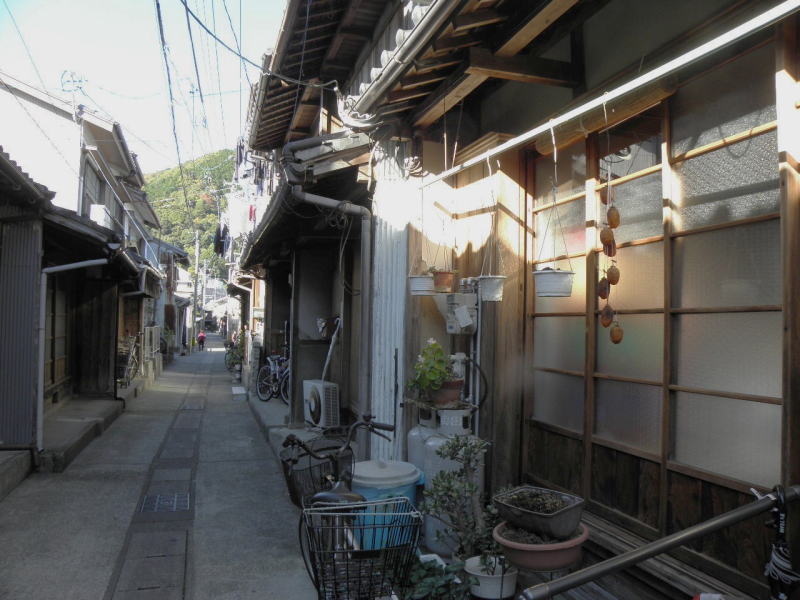 紀伊長島の狭い路地