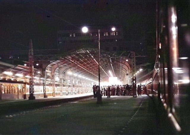 天王寺駅　カラー化